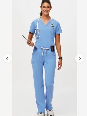 FIGS Kade Cargo Scrub Pant